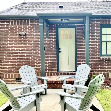 Cottage by the Square
