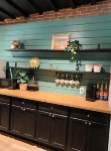 Main Street Lofts - Deluxe suite with balcony