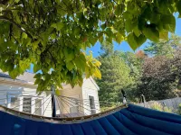 The Kings Cottage-Hot Tub! Pet Friendly! Fire pit, Outdoor Games, Close to Town