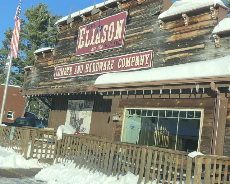 Modern home , Great Retreat Nestled  in the Beautiful Northwoods ...Adventures!<br> Hotels in Boulder Junction