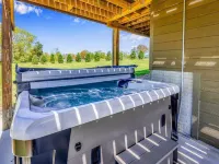 The Bridgeview Lodge  Hot Tub + Incredible Mississippi River Views & Sunsets Hotels in Freeman