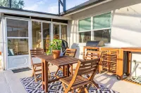 Fully Equipped Pool House- 5 mins from Downtown Melbourne Hotels in West Melbourne
