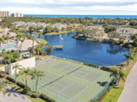 The Captain’s Quarters - WALK TO BEACH! Hotels in Jupiter