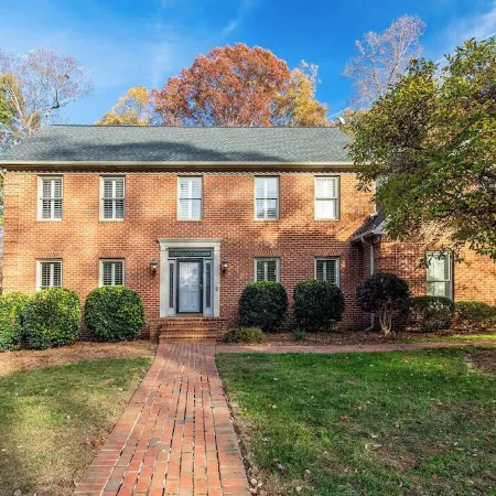 Spacious Home Great for Holidays;Sleeps 20;Hot Tub; Gym; Pool; Game Room;