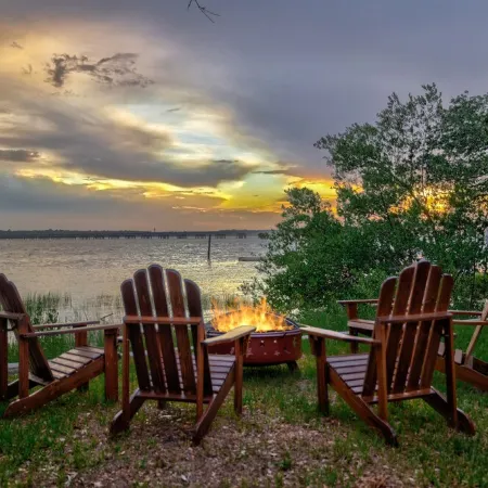 Gorgeous Waterfront w/ Golf Cart! 4 bds, 3.5 ba! Sleeps 12