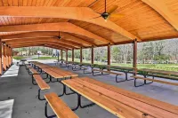 Mountain Chalet Connestee Hot Tub Hiking Dogs