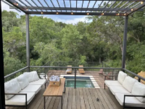 Treetop Modern Oasis Lakeway