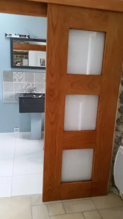 Family room, 2 mins from the beach