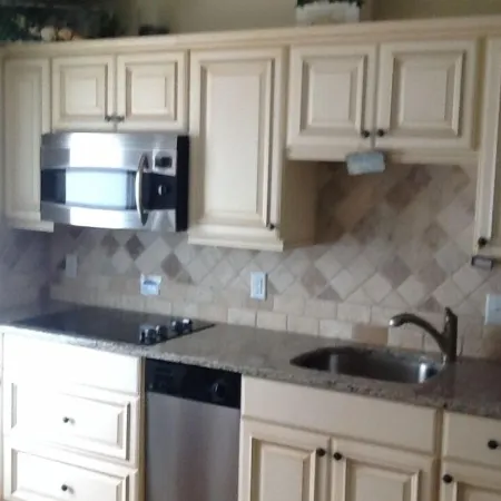 A Stones Throw to Beach Located Near All Attractions