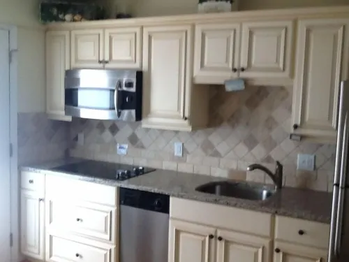 A Stones Throw to Beach Located Near All Attractions