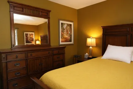 La Casita Du Relax - Cozy and Private Lower Level Unit at Mesquite Country Club Отели рядом с достопримечательностью «Муртен Ботаникал Гарден»