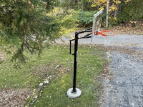 Rabbit Run - Cozy cottage in the heart of Walloon Lake Village. Family-friendly! Hotels in Melrose Township