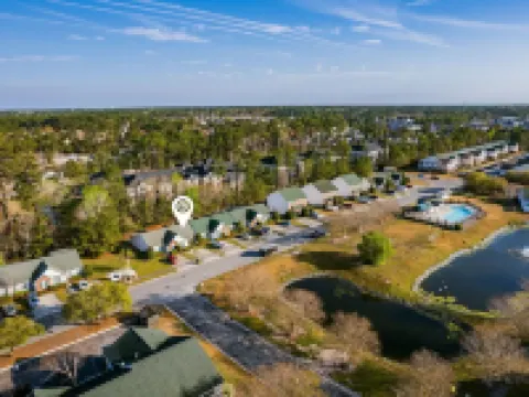 Quiet Boho Townhouse; 15 Min to Beach 錫爾弗萊克酒店