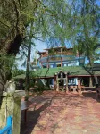 Sam & San Beach Resort