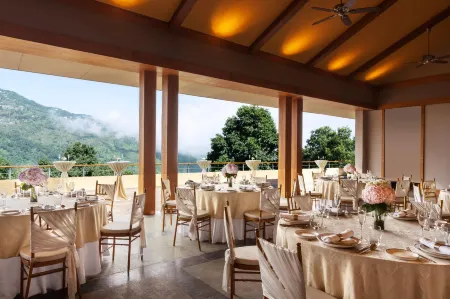 Taj Chia Kutir Resort & Spa Darjeeling