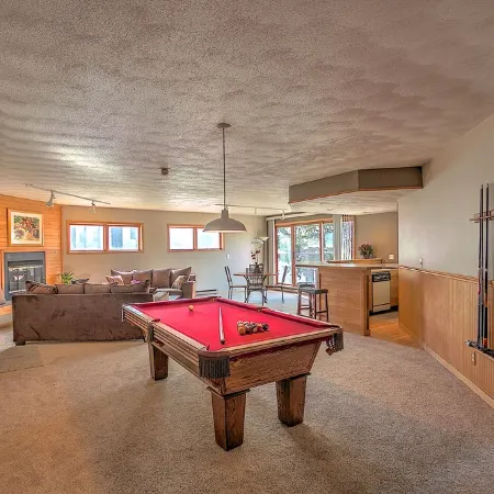 The Gem Of East Bay! Completely Remodeled 2nd Floor Unit With Breathtaking Views