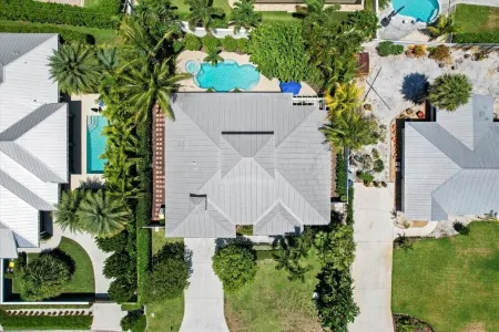 Pool House 1/2 Mile From Downtown Stuart