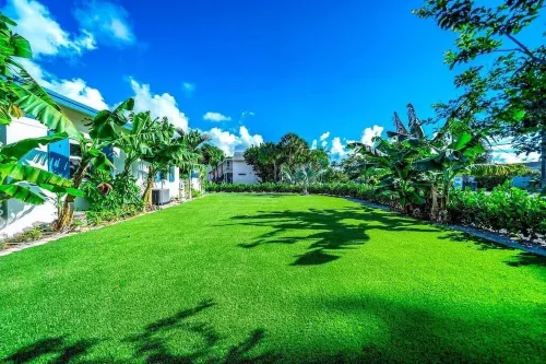 2 BD Delray Beach Cottage walk to Atlantic Ave & the beach