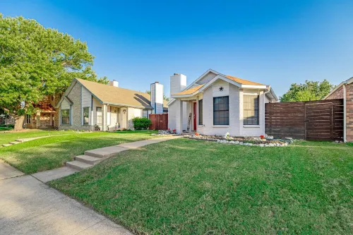 Cozy Newly Renovated Entire Residential Home