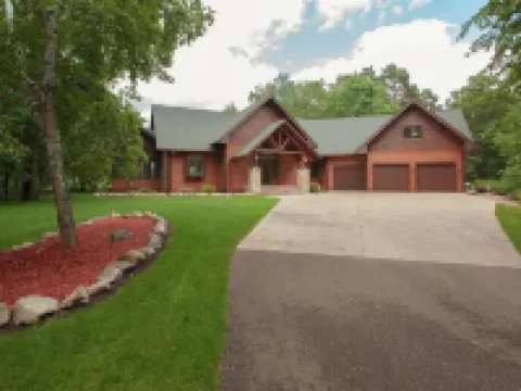 Luxury water home on Whitefish Chain of lakes Hotels in Crosslake