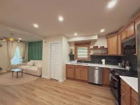 Elegant 3BR/2BA - short walk to the Beach