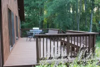 Secluded Luxury Mountain Chalet near downtown Fayetteville