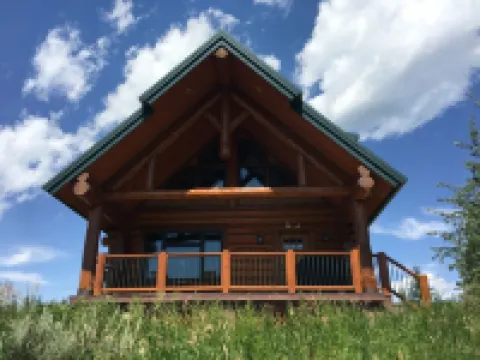 Beautiful upscale retreat for travelers who value beauty and seclusion.