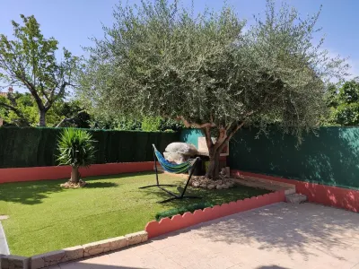 Close to center, comfort room in air-conditioned villa sauna, billiard, garden Hotels in 