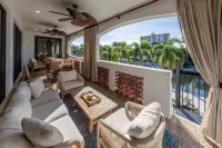 Villa Tropical,  Waterfront location off Las Olas in Seven Isles