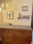 Cate's Place:  Charming home just minutes from Ice Age Trail & Neshotah Beach