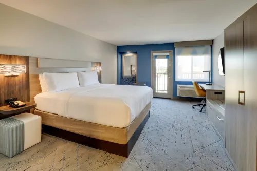 ฮอลิเดย์ อินน์ เอ็กซ์เพรส โฮเทล แอนด์ สวีทส์ แบรนสัน 76 เซ็นทรัล บาย IHG