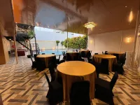 Riez Palace Hotel - servizio colazione