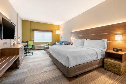 Holiday Inn Express & Suites WEST MELBOURNE by IHG Hotels in June Park