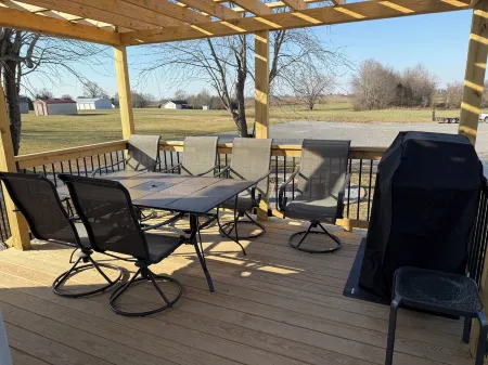 Green River Lake Entrance 1 , Campbellsville University 4, Columbia 15 Miles.