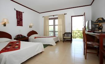 Vansana Plain of Jars Hotel