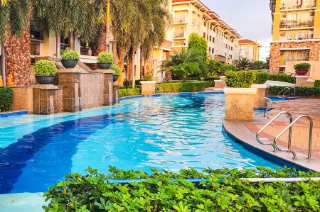 Amari Homestay @ Sorrento Oasis Condominium Отели рядом с достопримечательностью «Метроуолк»