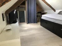 Charming little house 800m from the seaside Hoteles en Paimpol