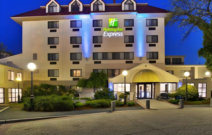 Holiday Inn Express BOSTON-WALTHAM by IHG