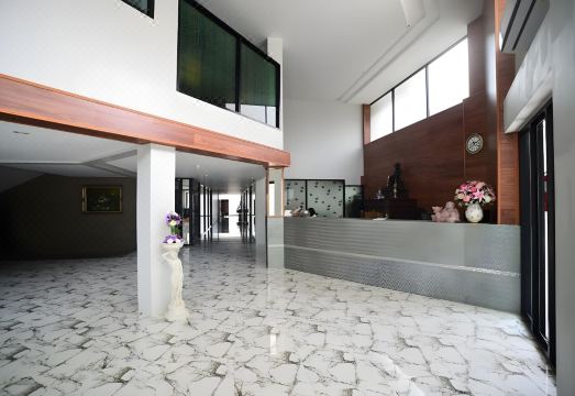 3. 짠타부리 센터..