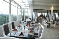 The Grantage Hotel & Sky Lounge - breakfast