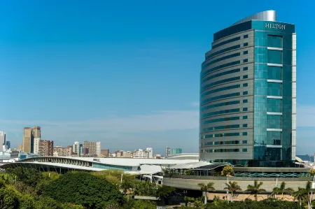 Hilton Durban Отели рядом с достопримечательностью «Moses Mabhida Stadium»