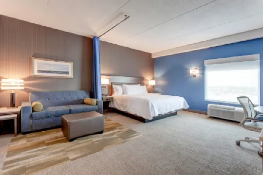 Home2 Suites by Hilton Toronto Brampton