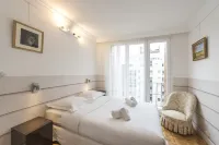 Apartment near Pont de Grenelle Hotels in Paris