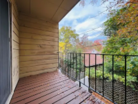 Modern Townhome w/ Balcony • Walk to FUSE Stadium