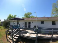 Cozy home near Lake Guntersville, w/ boat parking