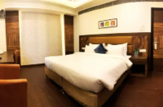 Hotel Windsor Heights ( All Rooms with Air Purifier)
