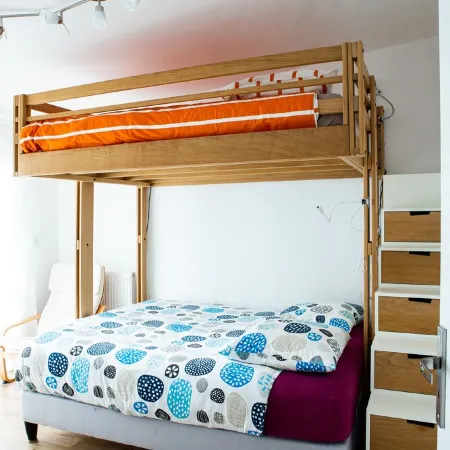 Beautiful apartment on the edge of seine Vernon giverny sleeps 8