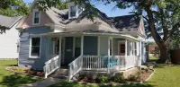 Charming 3 BR cottage in Humboldt - blocks from DT