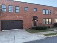 Charming 4-bedroom townhome in fabulous West Point. Great for Corporate Stays PaBella's Winery and Vineyard 주변 호텔