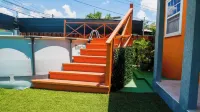 A Relaxing Retreat a Few Steps from the Sun-Soaked Dover Beach and the Vibrant S